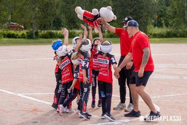 Tyttöpesis jatkaa kasvua